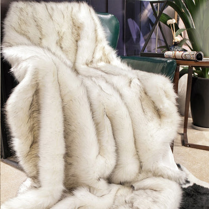 Couverture chaude en poils blancs