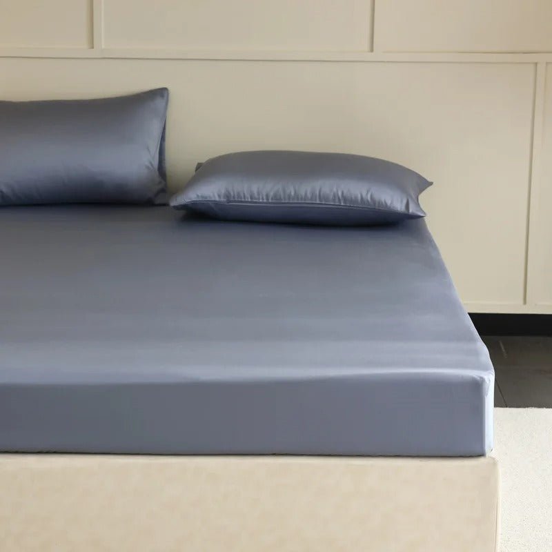 Drap housse en soie bleu