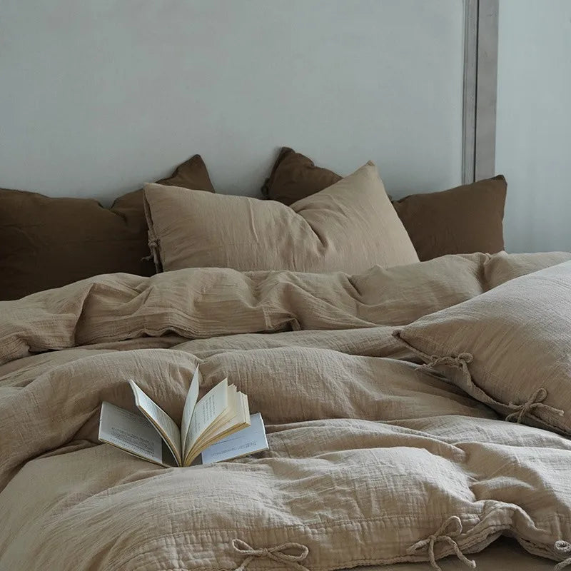 Housse de couette en gaze de coton de couleur beige avec livre