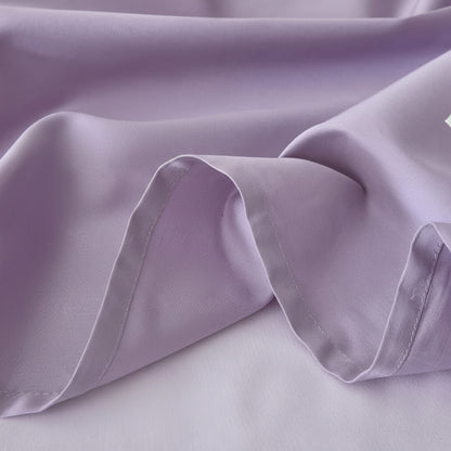 Drap en satin mauve en zoom