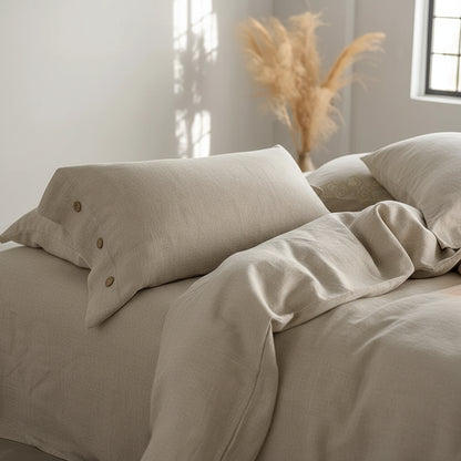 Housse de couette 240x260 gros plan sur les oreillers